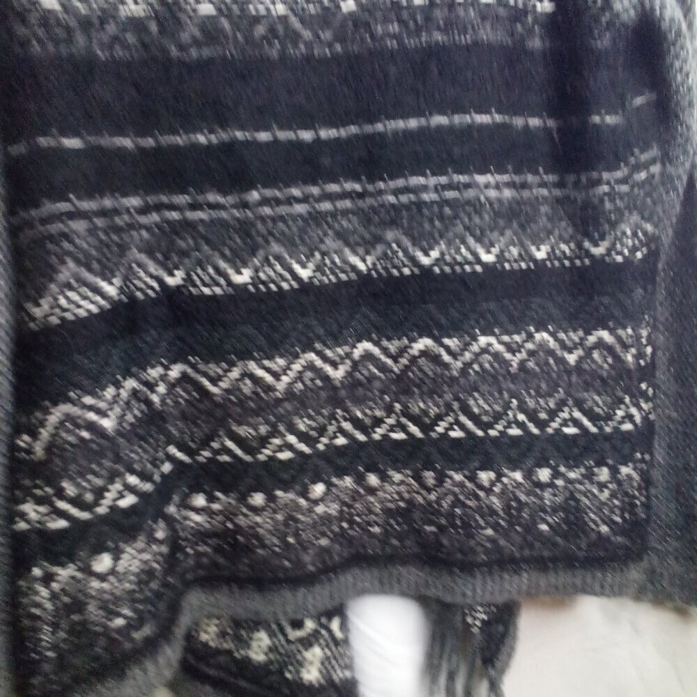 Vintage America Cardigan Sweater M Open Front Fringe Long Sleeve Black White - Picture 8 of 14